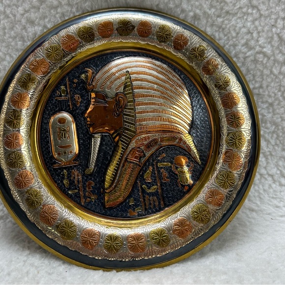 3 Vintage Egyptian Pyramid Sphinx Pharaoh etched mixed metal wall decor 9" - Picture 3 of 13